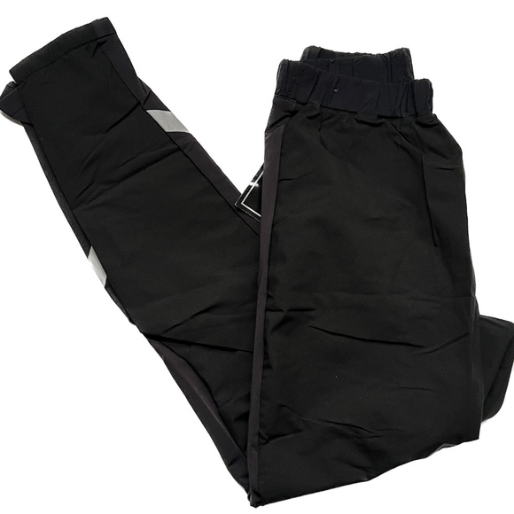 MEC Cycling Pants Bike GORE-TEX Shell Black Size M New NWT - Picture 1 of 11